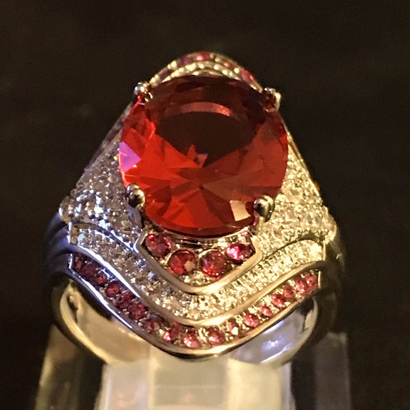 Ruby created ring in silver - Picture 1 of 2